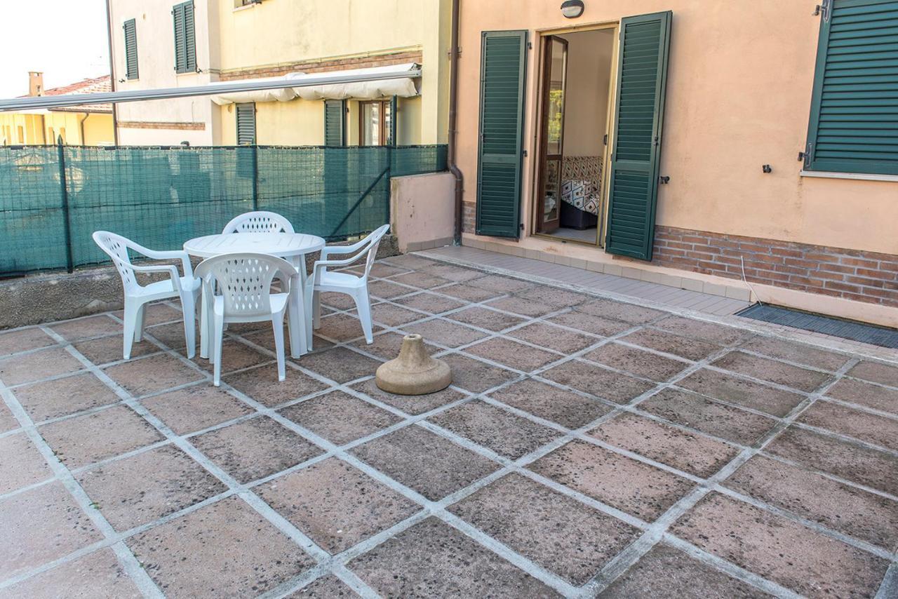 S130 - Sirolo, Deliziosa Villetta Con Terrazzo Bagian luar foto