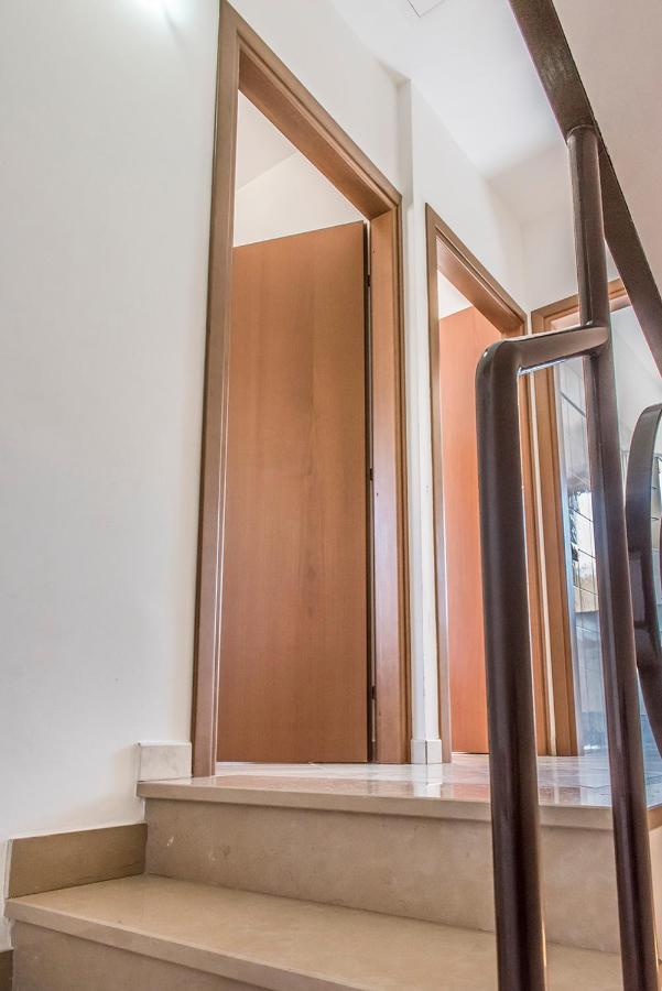 S130 - Sirolo, Deliziosa Villetta Con Terrazzo Bagian luar foto